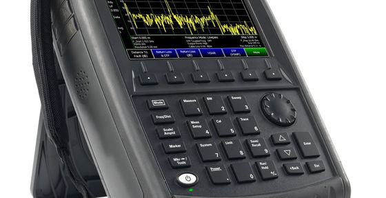 comprare Analisatore portatile Keysight FieldFox Analisatore di rete a microonde a 18 GHz con 2 porte e 91 dB di gamma dinamica fabbricazione online