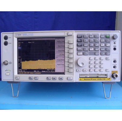 comprare Analizzatore di spettro RF Keysight Agilent E4440A PSA da 3 Hz a 26,5 GHz, ricondizionato, montabile su rack fabbricazione online