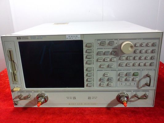 comprare Keysight Agilent 8720D Analisatore di rete vettoriale a microonde con gamma di frequenze da 50 MHz a 20 GHz e gamma dinamica da 105 dB in fattore di forma rackmount fabbricazione online