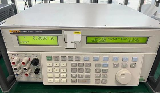 comprare Calibratore Multifunzione Fluke 5522A Usato con Frequenza 10 MHz e Interfaccia RS-232 - Apparecchiatura di Test Multi-Prodotto Completamente Testata fabbricazione online