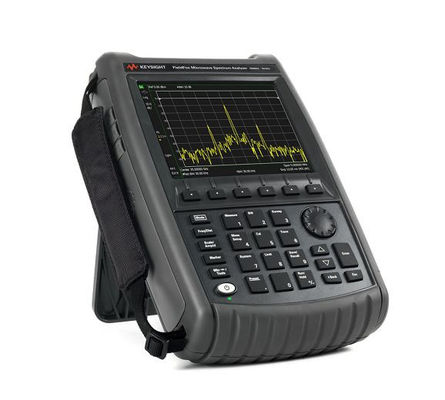 comprare Portable Keysight Agilent N9962A FieldFox Handheld Microwave Analyzer con 50 GHz e ricevitore GPS fabbricazione online