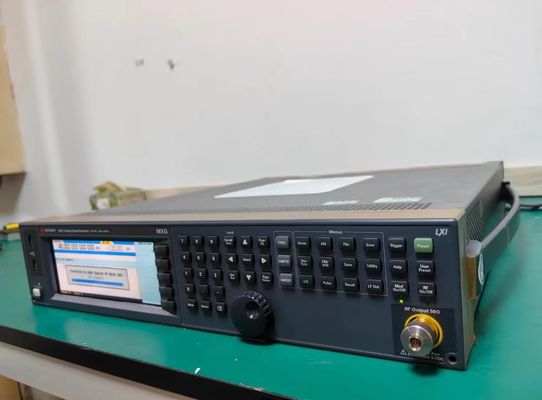 comprare Keysight N5183B Generatore di segnale a microonde della serie X MXG da 9 kHz a 40 GHz con potenza di uscita di +19 dBm e velocità di commutazione di 600 μs fabbricazione online