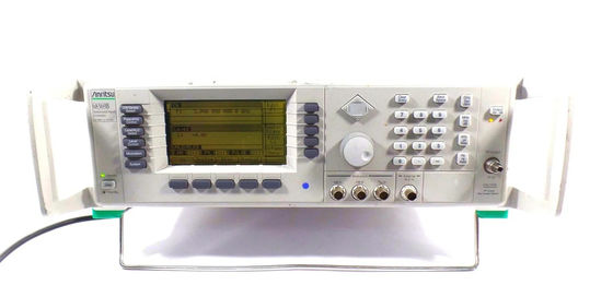 comprare Anritsu 68369B Generatore di segnale a microonde da 10 MHz a 40 GHz con rumore di fase SSB ultra-basso e modulazione interna fabbricazione online