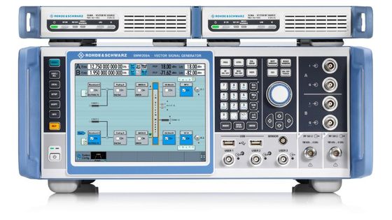 comprare Generatore di segnale vettoriale Rohde Schwarz SMW200A con frequenza a 67 GHz e larghezza di banda di modulazione a 2 GHz per i test MIMO fabbricazione online