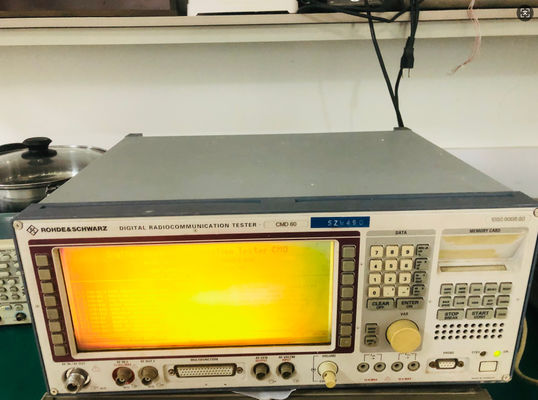 comprare Rohde e Schwarz CMD60 Tester digitale di radiocomunicazione per standard DECT e GSM900 con velocità di misurazione di 10 ms fabbricazione online