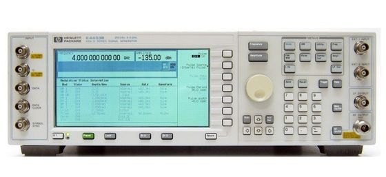 comprare Generatore di segnale RF di serie ESG-D Keysight E4433B da 250 kHz a 4 GHz con modulazione digitale e progettazione benchtop/rackmount fabbricazione online