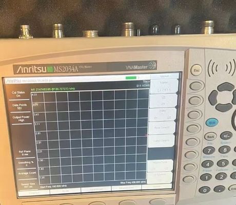 comprare Anritsu MS2034A Analisatore di rete vettoriale portatile da 2 MHz a 4 GHz calibrato ISO17025 fabbricazione online