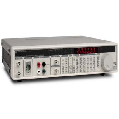 comprare Stanford Research Systems DS360 200 kHz Ultra Low Distortion Function Generator fabbricazione online
