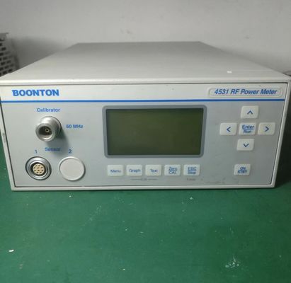 Boonton 4530 4531 Misuratore di potenza di picco RF a canale singolo testato in condizioni di lavoro complete con intervalli da 10 MHz a 40 GHz