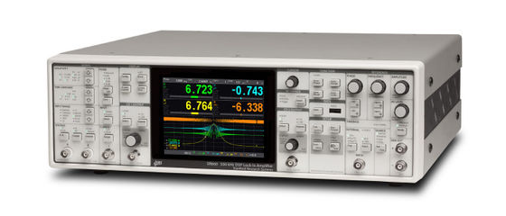 Amplificatore a blocco SR860 da 1 mHz a 500 kHz con interfacce RS-232 e progettazione di SRS Stanford Research Systems