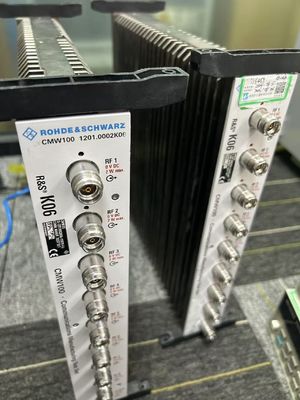 Rohde & Schwarz CMW100 ROHDE & SCHWARZ CMW100 5G Set di test di produzione di comunicazione R&S K06 CMW-S16E